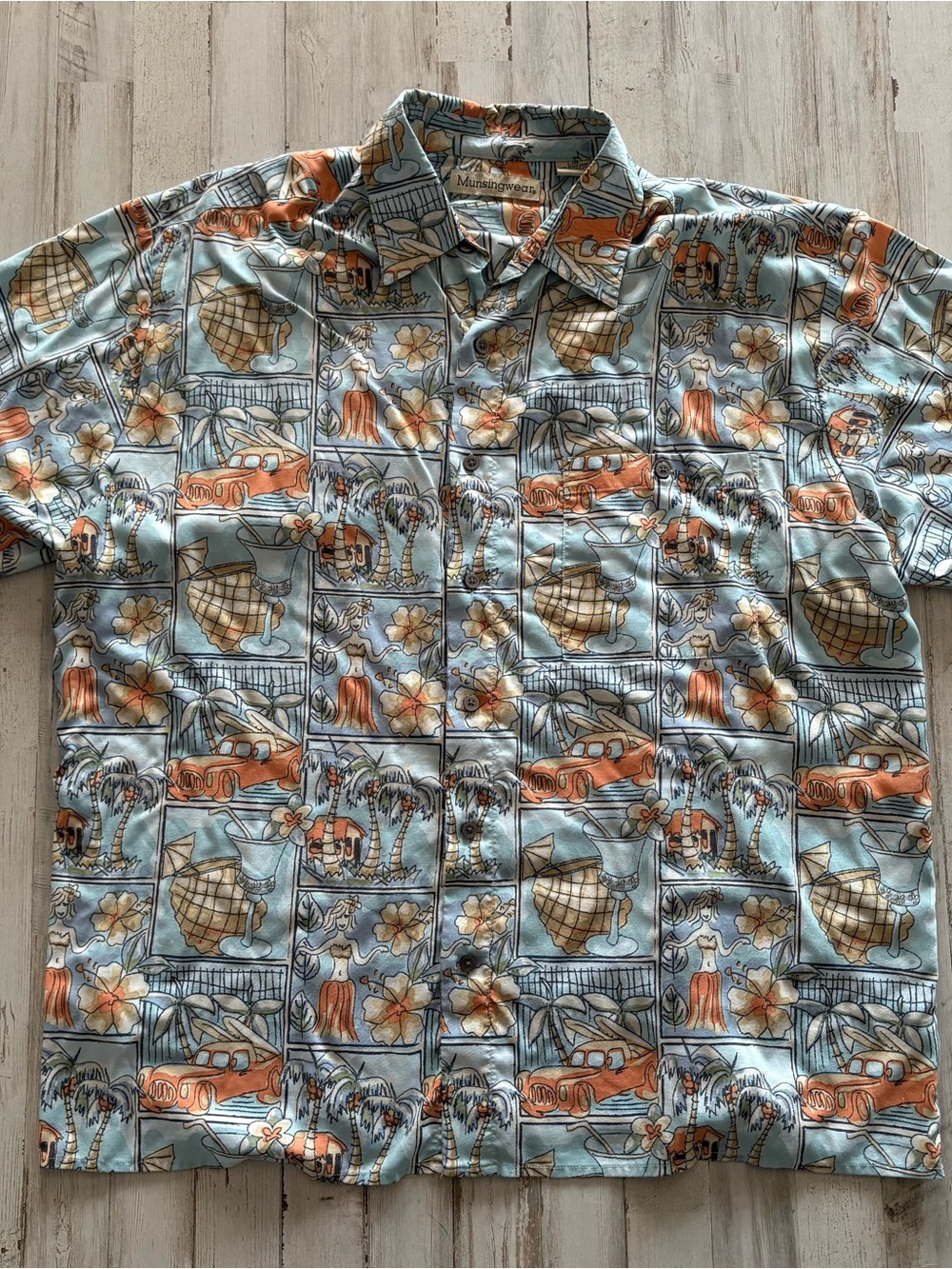 Munsingwear Hawaiian Shirt Size Large
